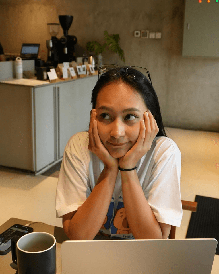 Ajeng Vera